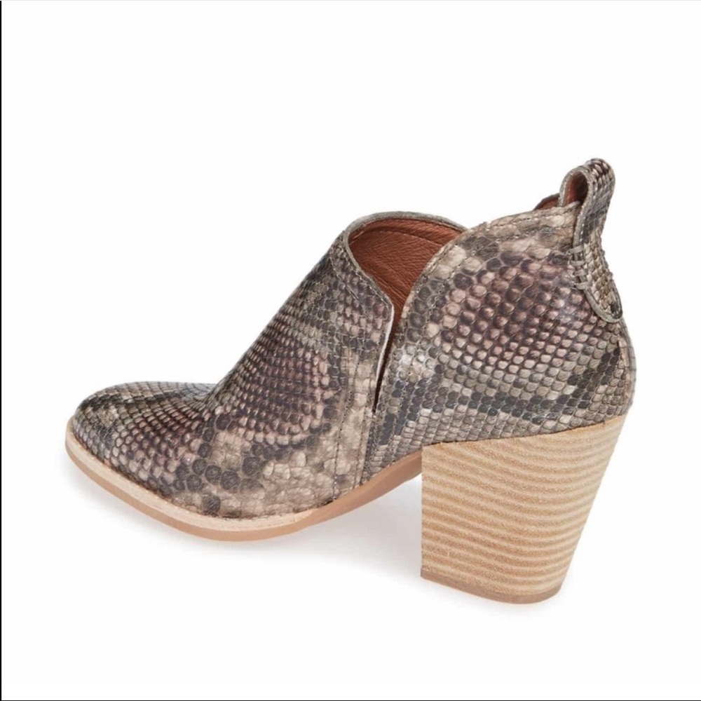 Jeffrey Campbell Rosalee Bootie - Picture 4 of 11